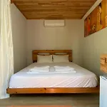 Holiday Box Club Otel