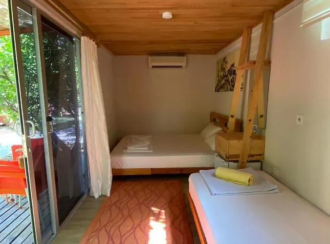 호텔 Holiday Box Club