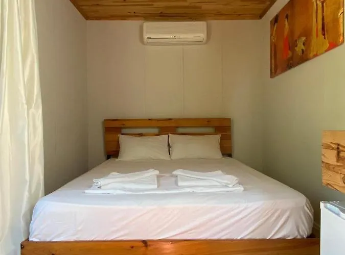 Holiday Box Club 호텔