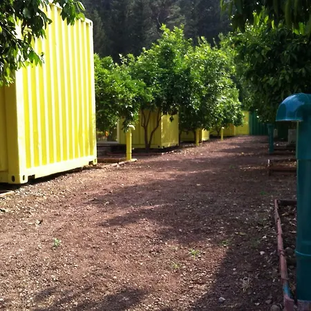 Holiday Box Club Hotel *